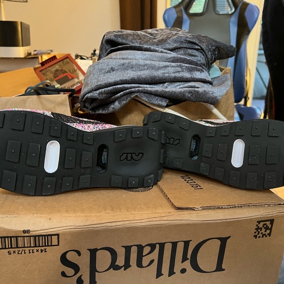 Nike Air Max Flyknit Racer Ghost Green Pink Black Women’s 7 worn twice - Picture 6 of 9